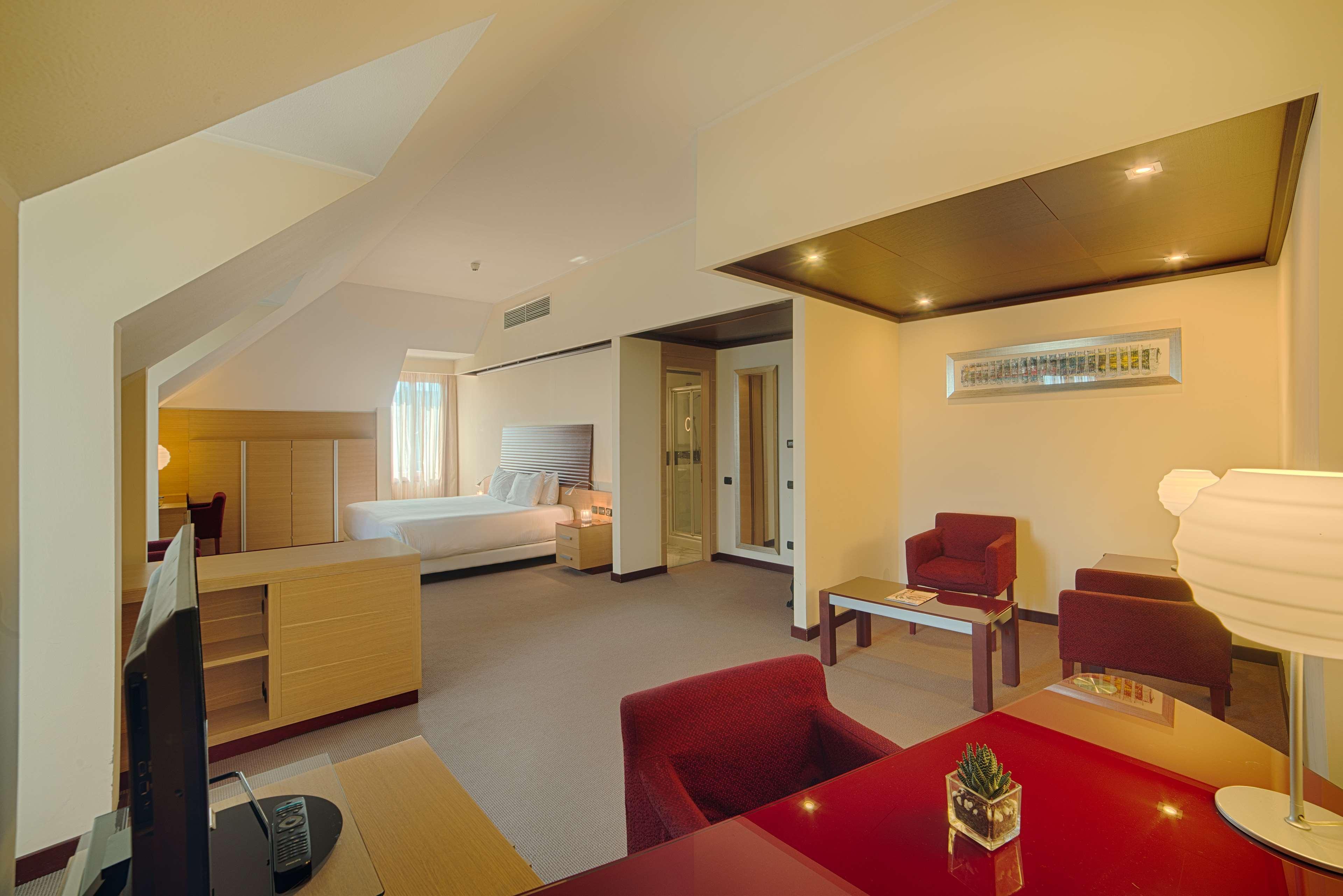 Nh Milano 2 Hotel Segrate Ngoại thất bức ảnh