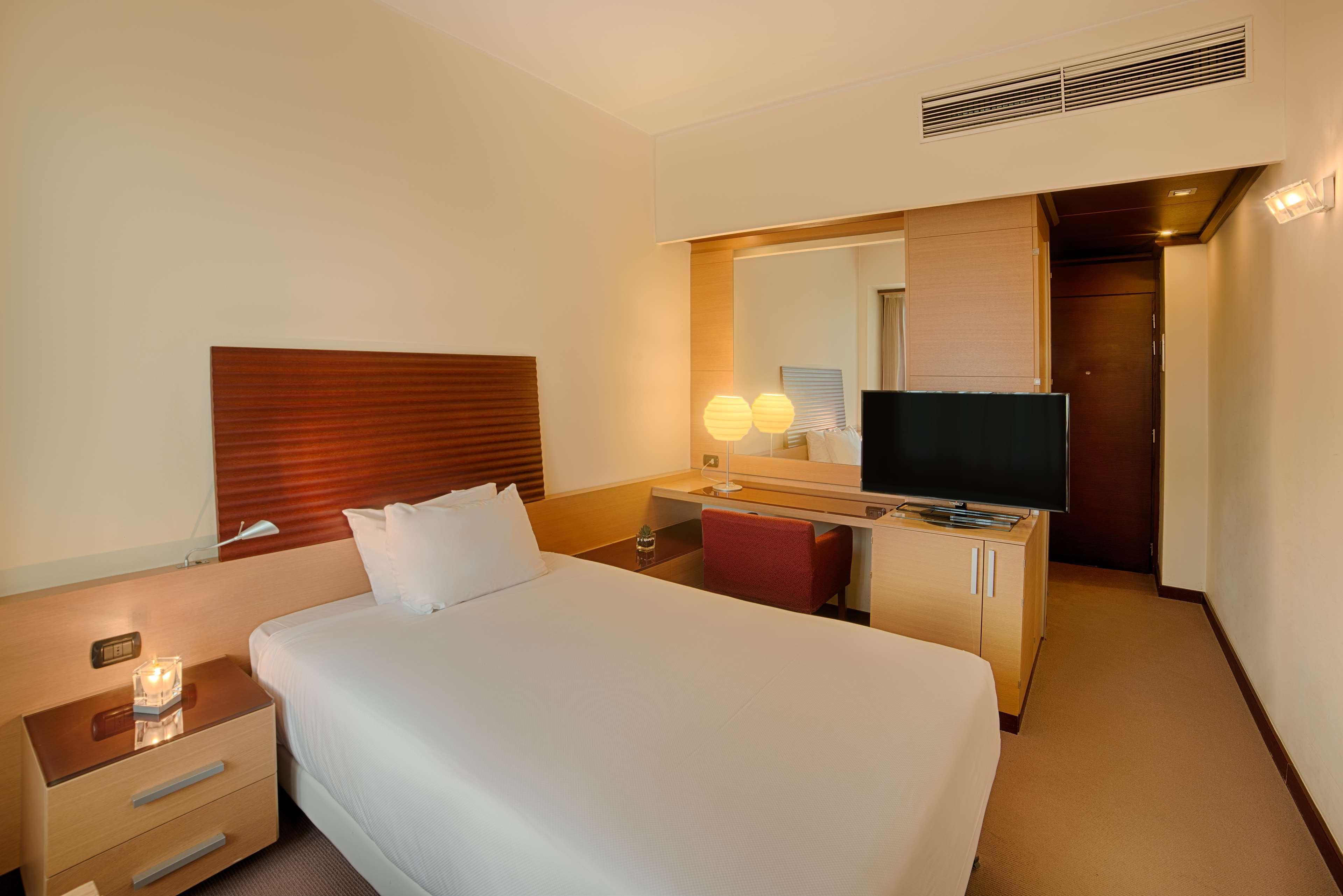 Nh Milano 2 Hotel Segrate Ngoại thất bức ảnh