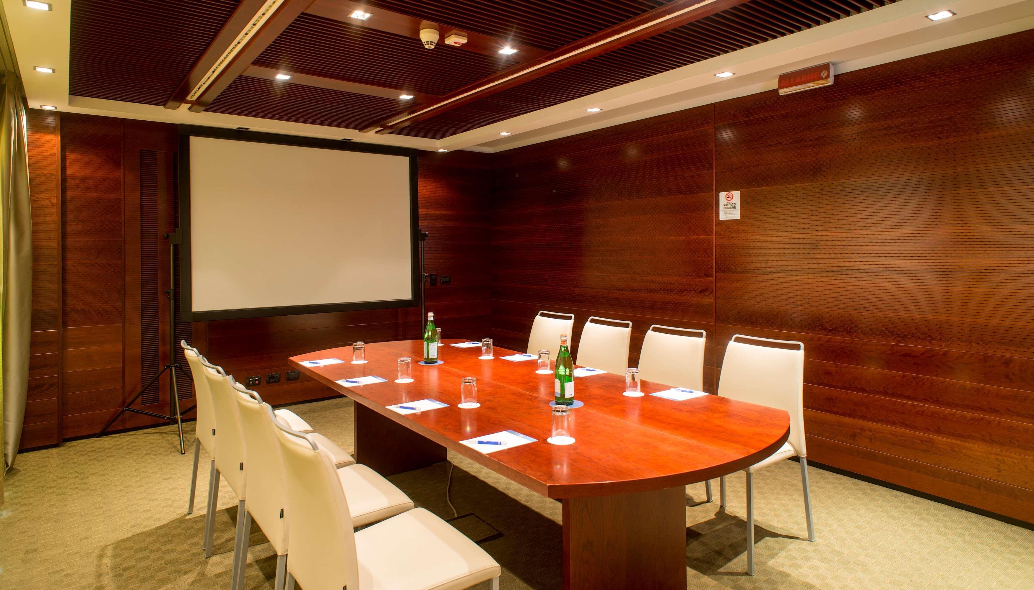 Nh Milano 2 Hotel Segrate Ngoại thất bức ảnh