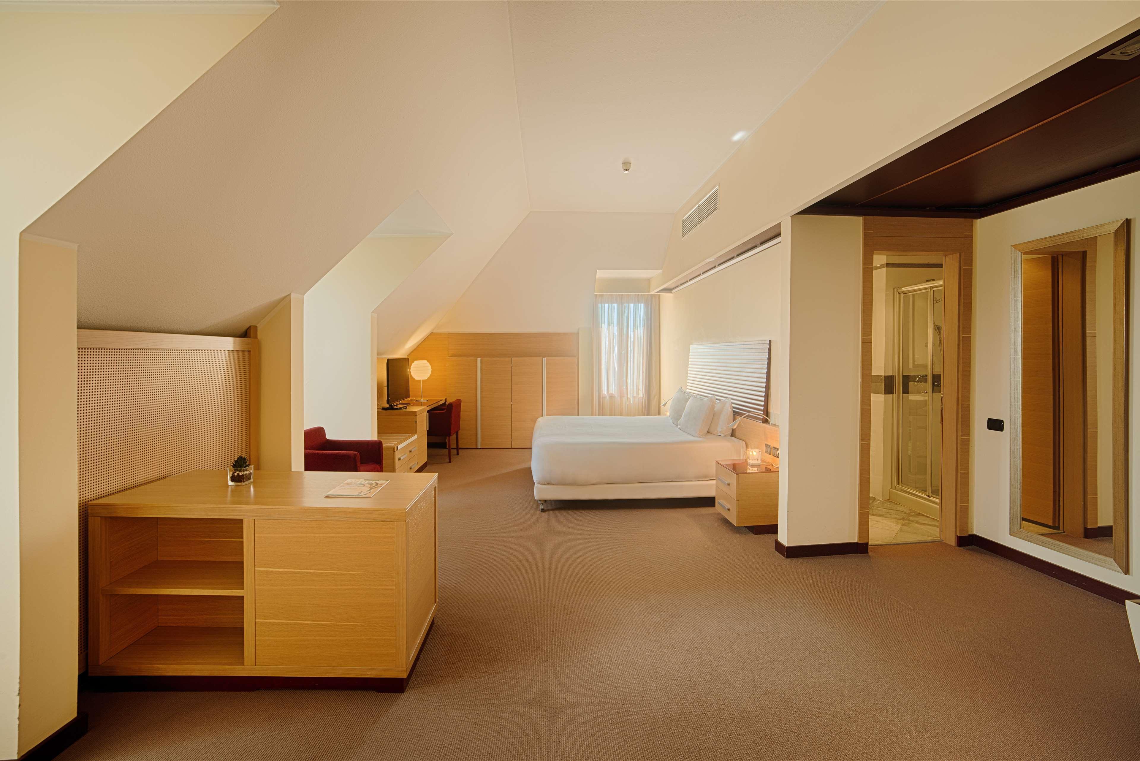 Nh Milano 2 Hotel Segrate Ngoại thất bức ảnh
